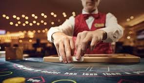 Antarmuka Microgaming di bento123 menampilkan meja roulette langsung dengan dealer profesional