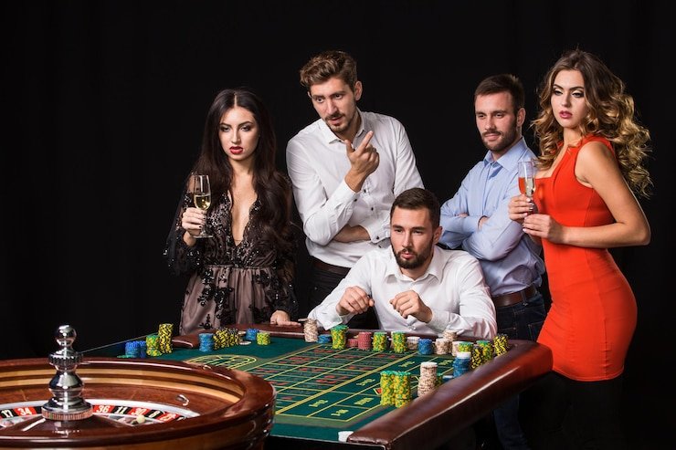 Layar aplikasi bento123 menampilkan meja Microgaming blackjack dengan chat dealer